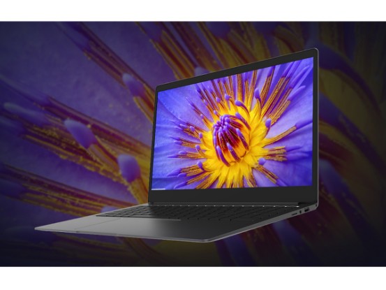 中国CHUWIから薄型軽量ノートPC 　4K対応の15.6型