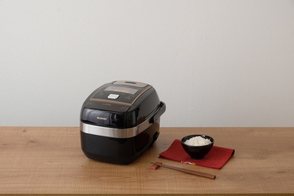 40種類の銘柄米に最適な水量をモニター　IHジャー炊飯器