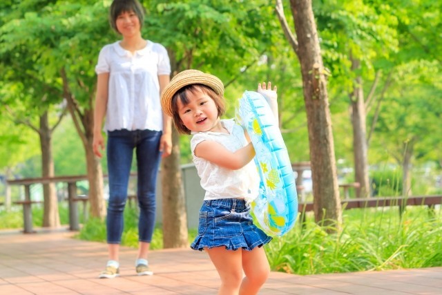 わが子の夏休みはママが超忙しい　1000人のうち4割「休みゼロ」　