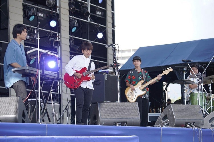 沖縄出身の若手バンド、HoRookies