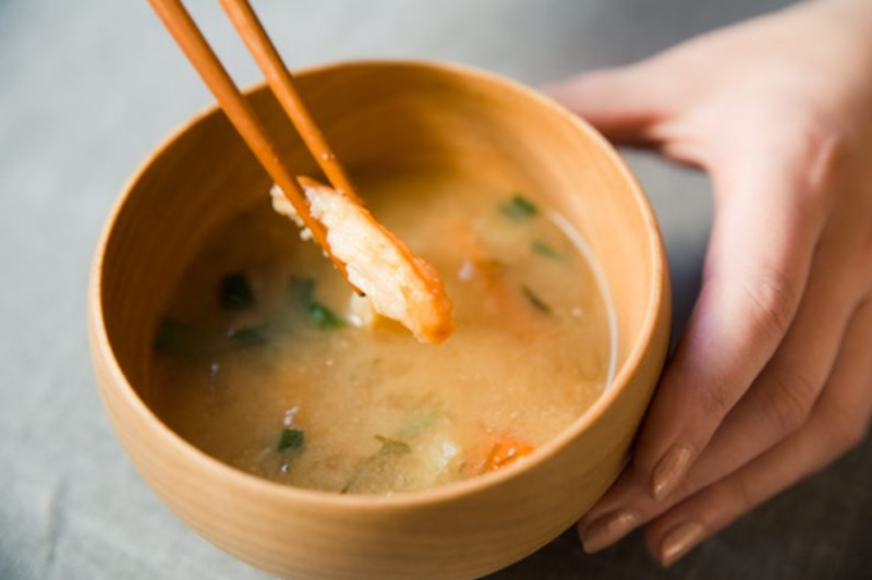 旅行土産にフリーズドライのみそ汁を　アマノフーズ「成田空港店」期間限定で営業