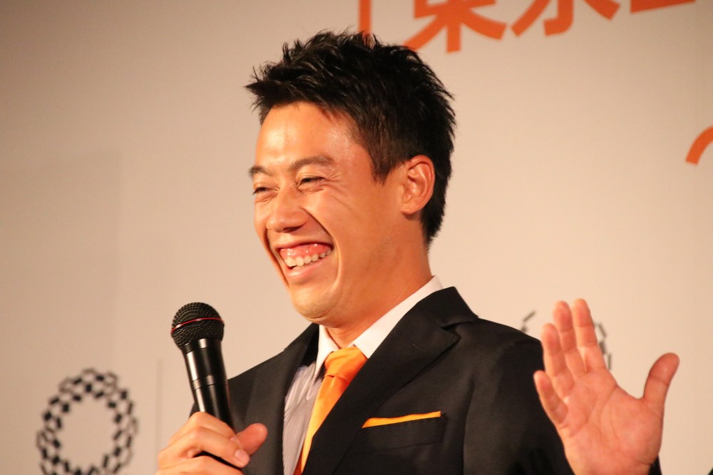 爆笑する錦織選手