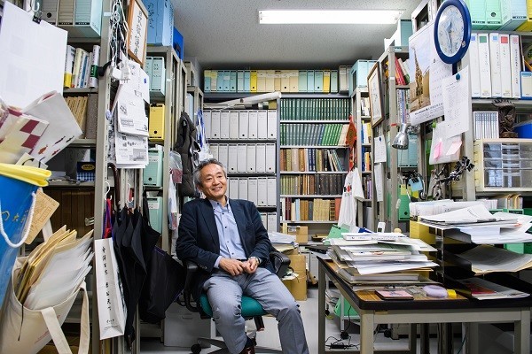 1960年、埼玉県生まれ。主な著書に、『マラリアと帝国――植民地医学と東アジアの広域秩序」（東京大学出版会、2005年）、『感染症の中国史――公衆衛生と東アジア』（中公新書、2009年）などがある（写真　菊地健志）