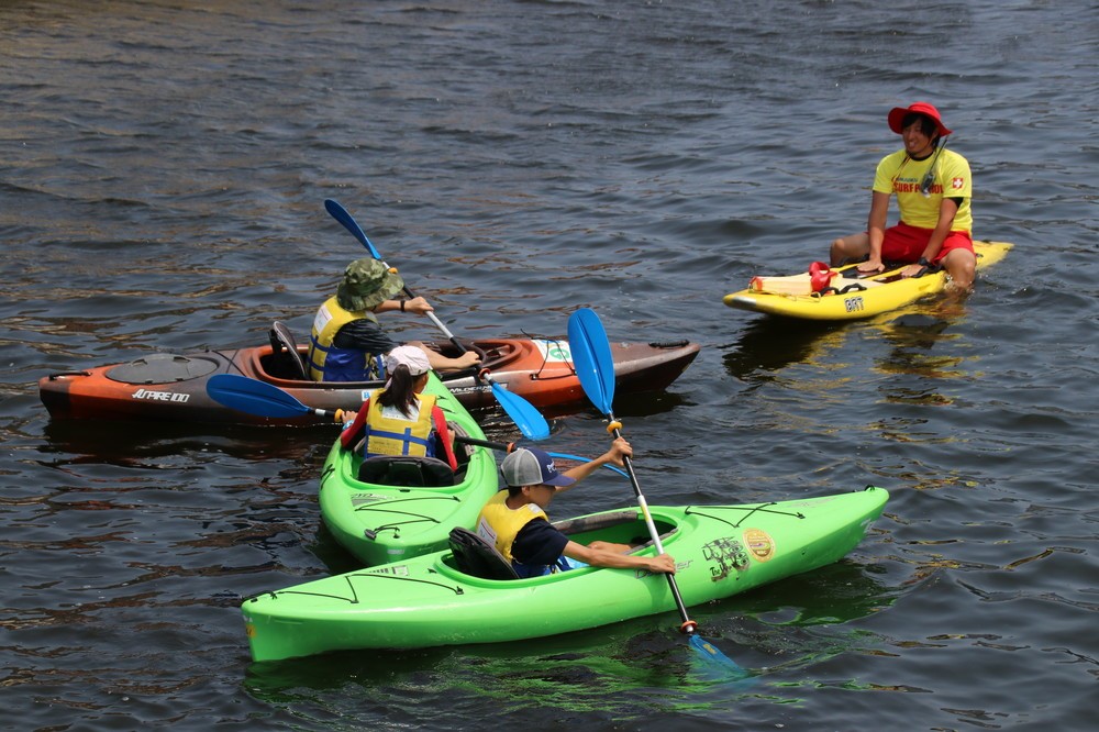 思うようにボートを漕げない子どもたち