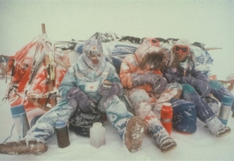 30年前の南極大陸横断にスポットライト
