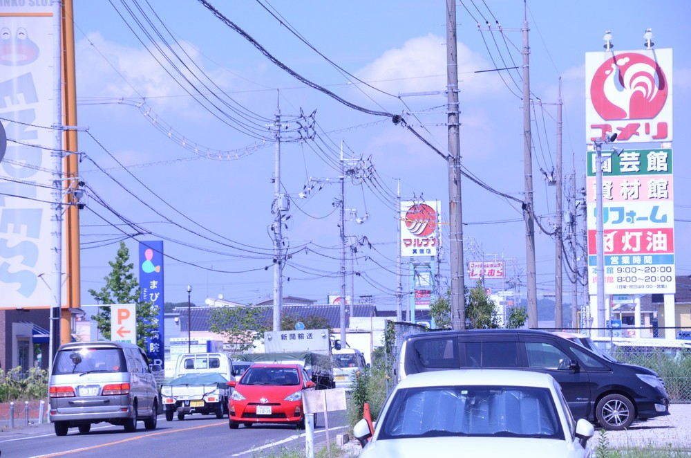 西日本豪雨の際に浸水した真備の街も、1年が過ぎてクルマが多く走っていた
