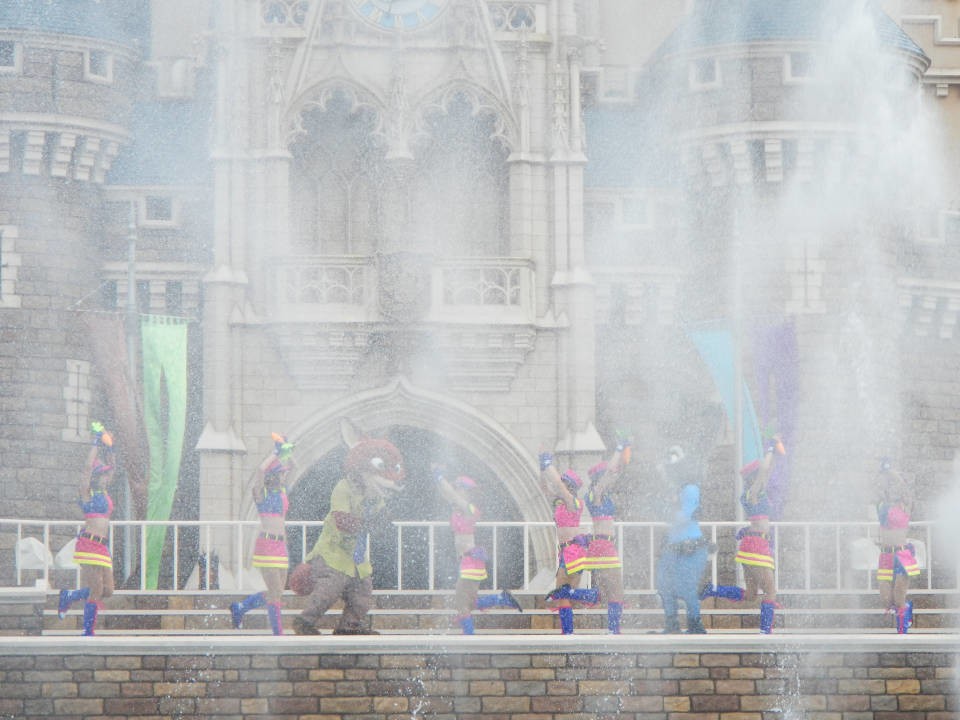 ステージがかすんでしまう（TDL ジャンピン・スプラッシュ）