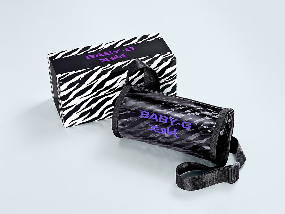 パッケージはショルダーバッグとして使える