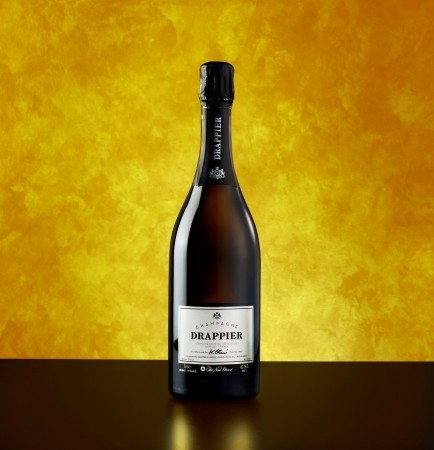 開業26周年記念　オーシャンビューのスイートにシャンパーニュお届け