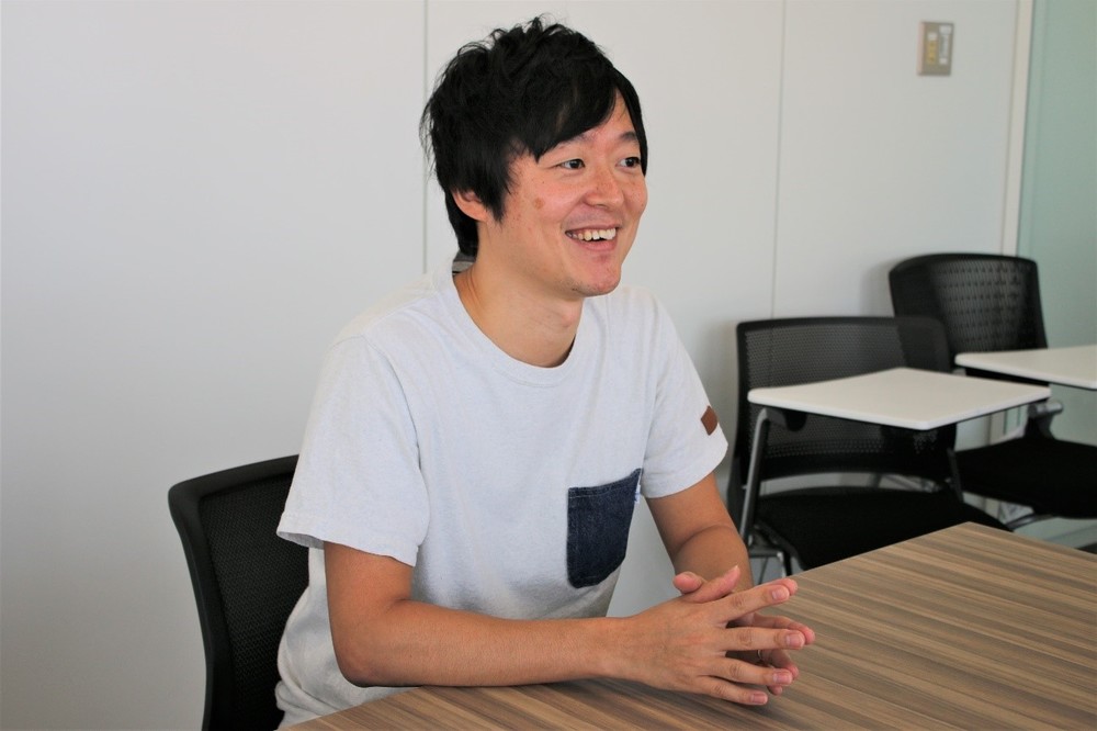 広告を手がけた電通の三戸健太郎さん