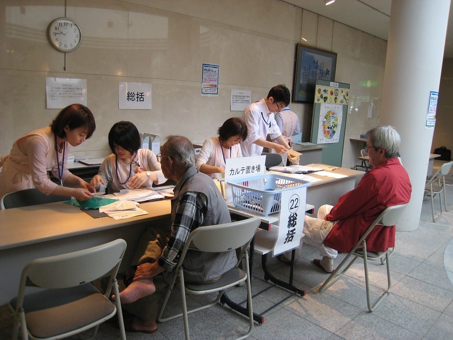 住民の受診率は7割～8割にものぼる