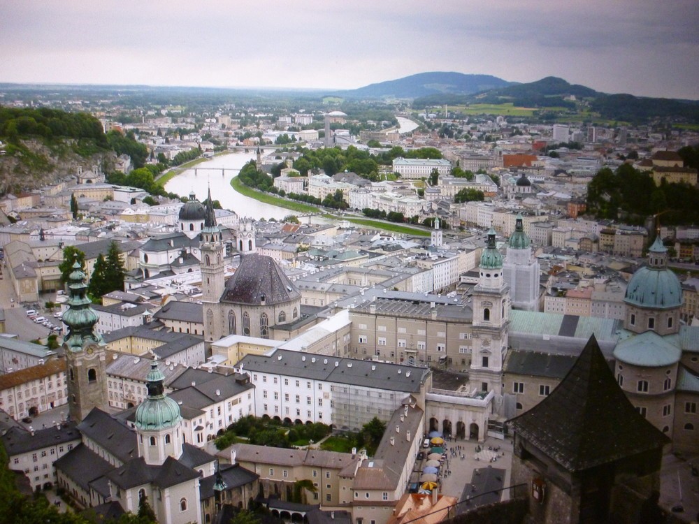 モーツァルトの故郷が通称に　「ザルツブルク・シンフォニー」はイタリア風味