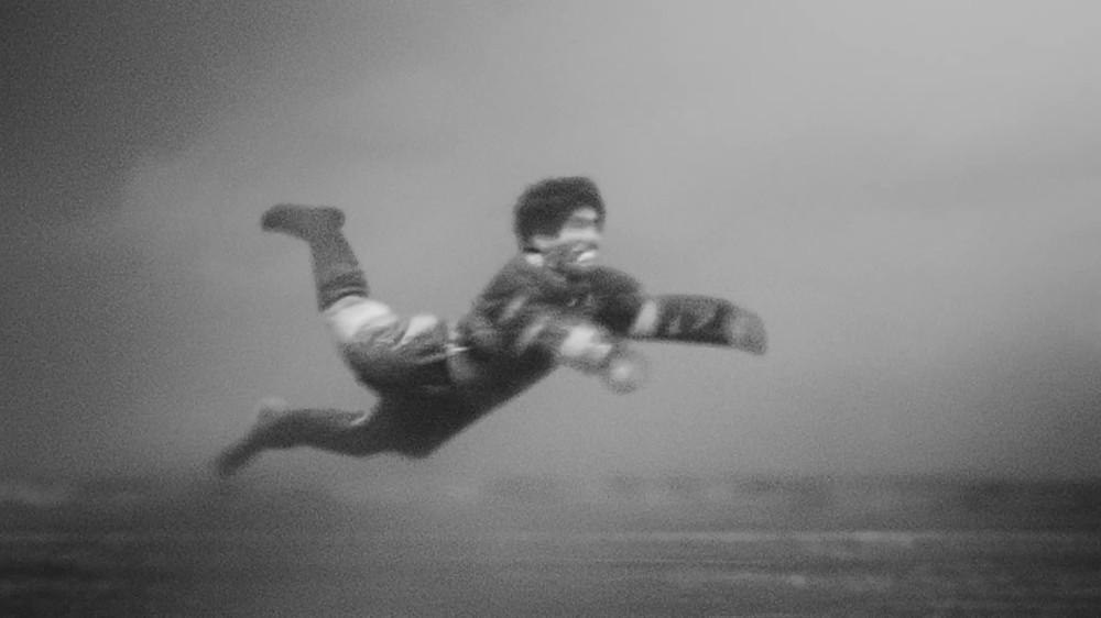 最初のパスを出す故・宿澤広朗氏