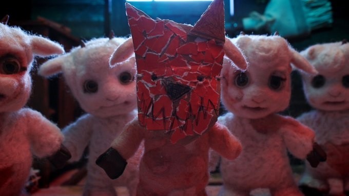 見里朝希さんのフェルトパペットアニメーション作品「マイリトルゴート」より(1)