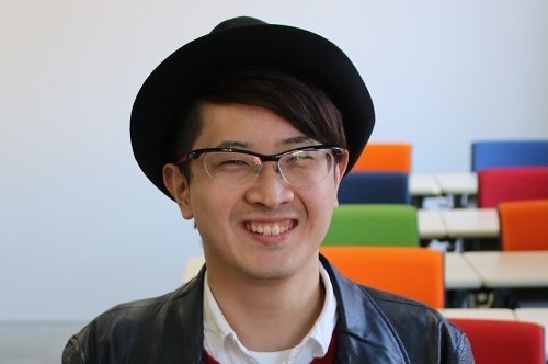 映像作家の山下諒さん