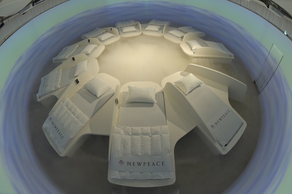 「NEWPEACE」の体験スペース（東京・銀座）