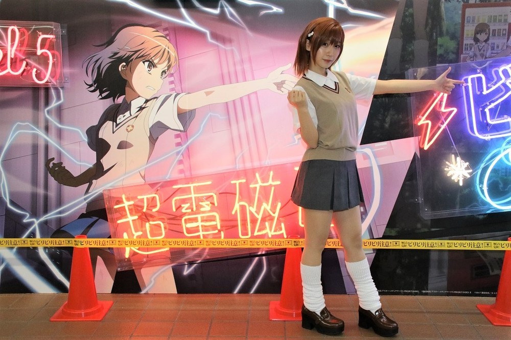 スカートの下の短パンまで再現した伊織さん