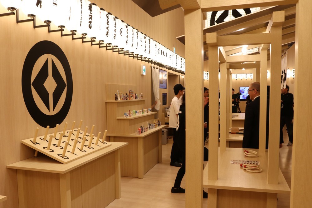 射的や輪投げが体験できる縁日コーナー