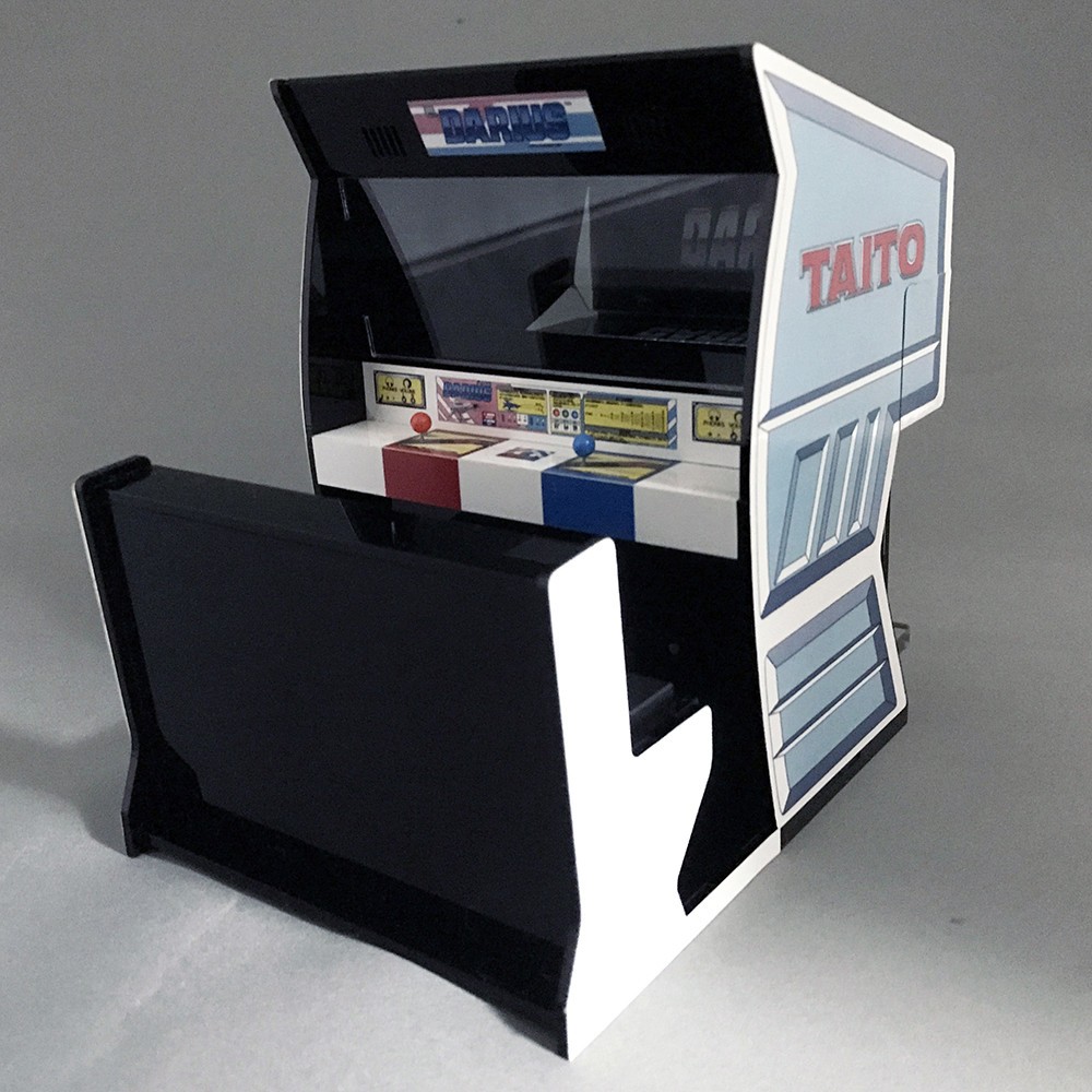 「ダライアス」ゲーム筐体型スマホスタンド　構造一新して復活