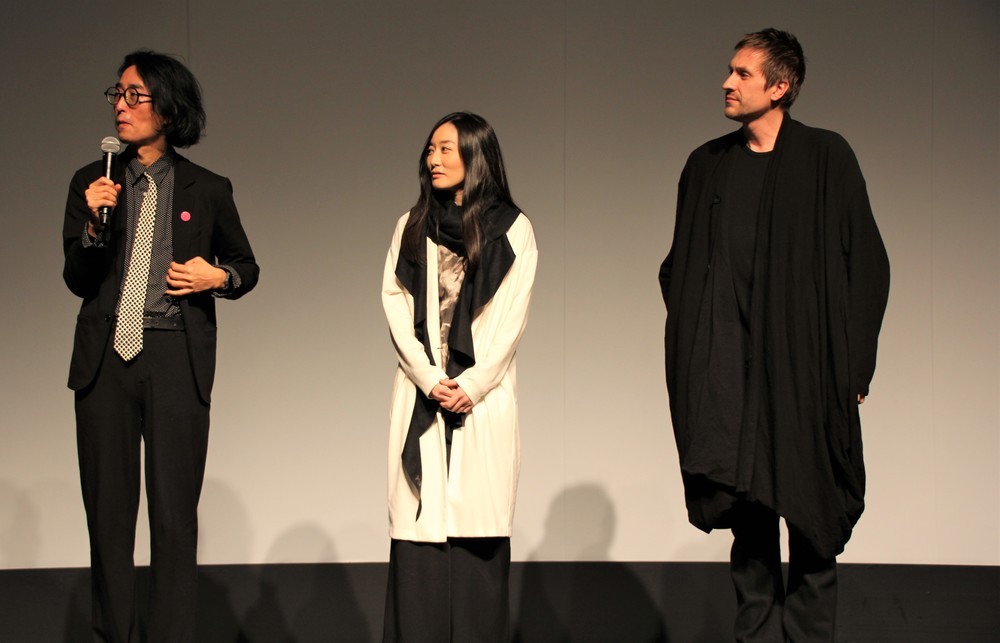 「Fragments（Airport version）」を手掛けた山本信一さん、木下真理子さん、Corey Fullerさん（左から）