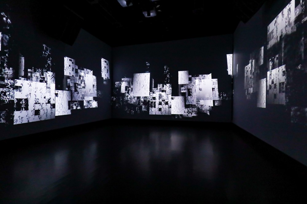 「Fragments（Airport version）」