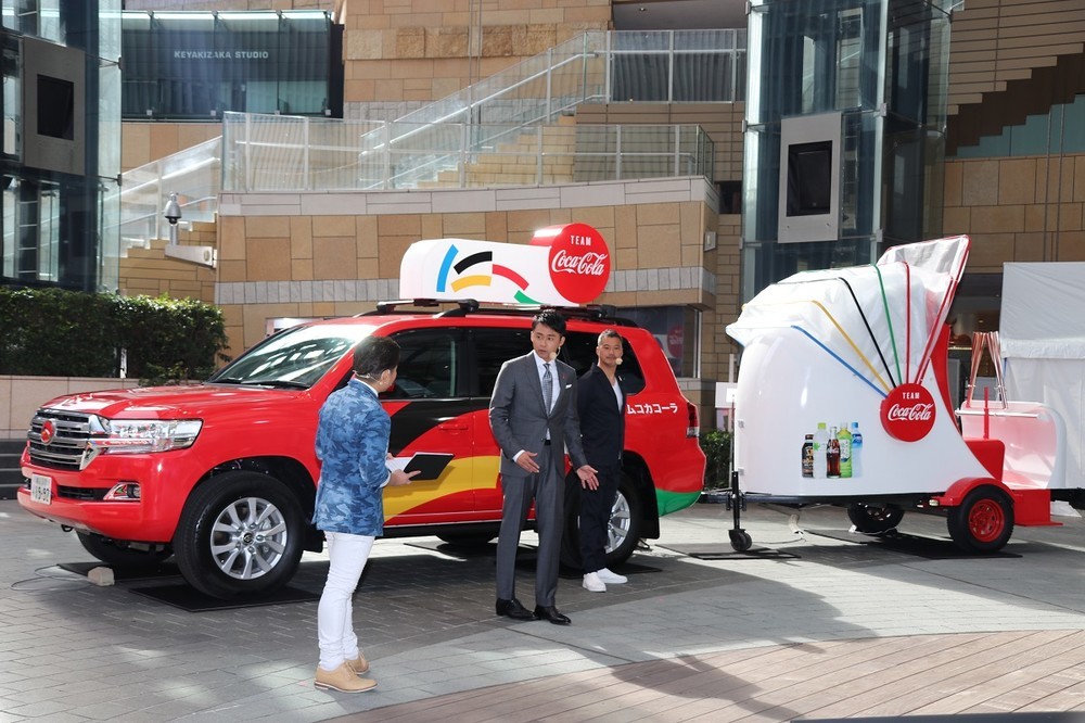 人力車風のフォトスポット牽引車両が特徴の「フォトブース車両」