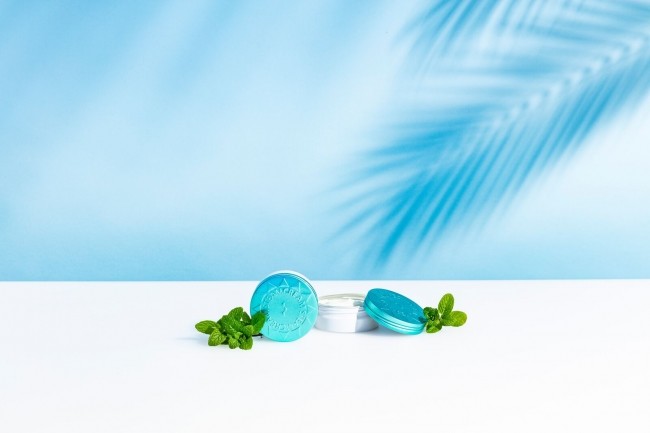 「スチームクリーム」夏のひんやりアイテム　ハッカ油配合で肌に清涼感