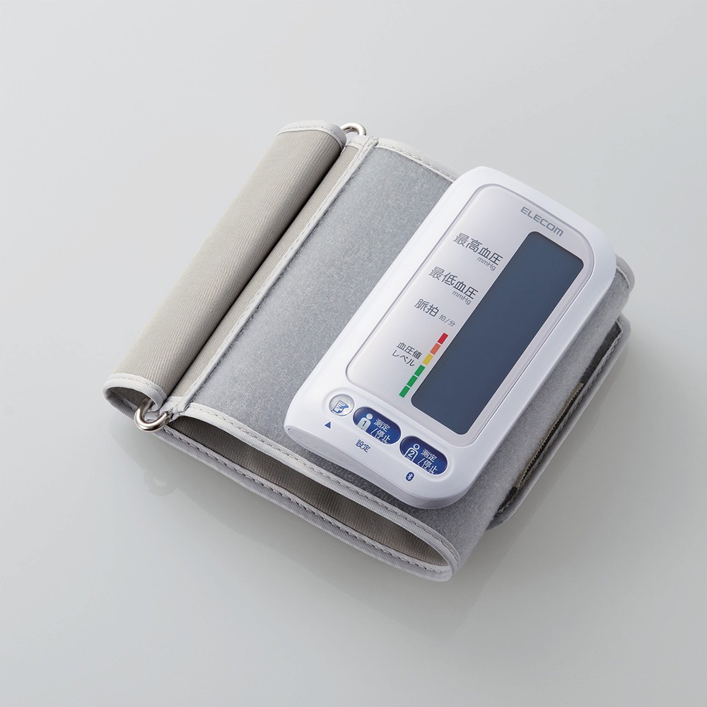 ブルートゥースでスマホと連携　コンパクトな血圧計2モデル