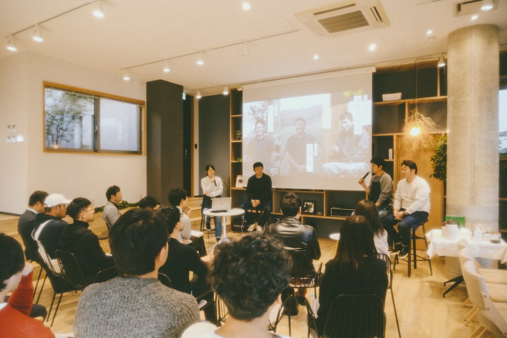 交流イベント「隣のお茶は、青い」の様子（2）