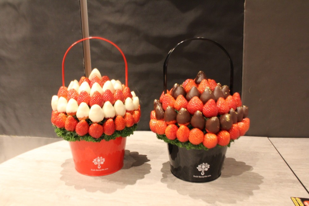 フルーツブーケ専門店、プレジールのイチゴのブーケ