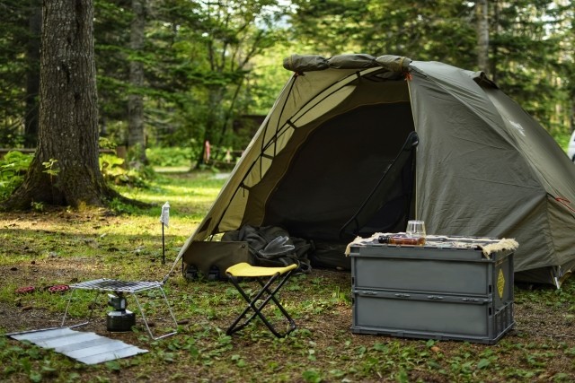 森の中の代わりに自宅にテントを張る人続出（画像はイメージ）