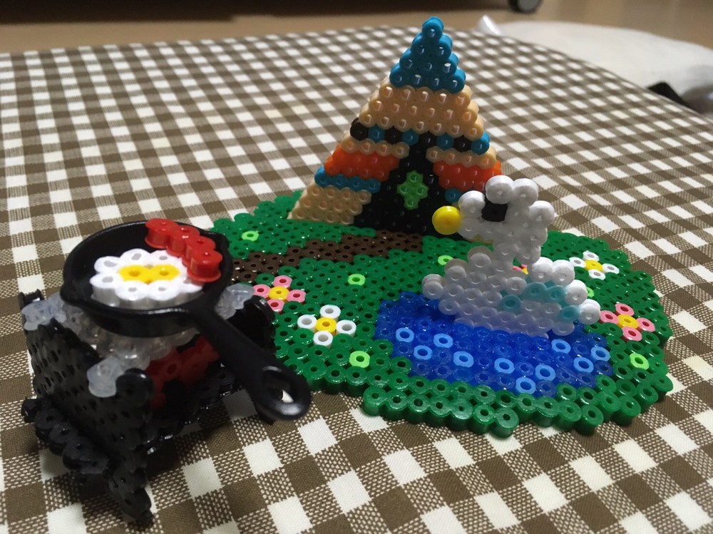 キャンプ気分でテントで遊ぼう（画像はロゴスより提供）