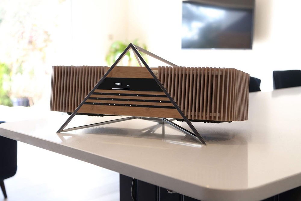 竹製の外装デザイン　ハイレゾ音源対応ワイヤレスオーディオシステム