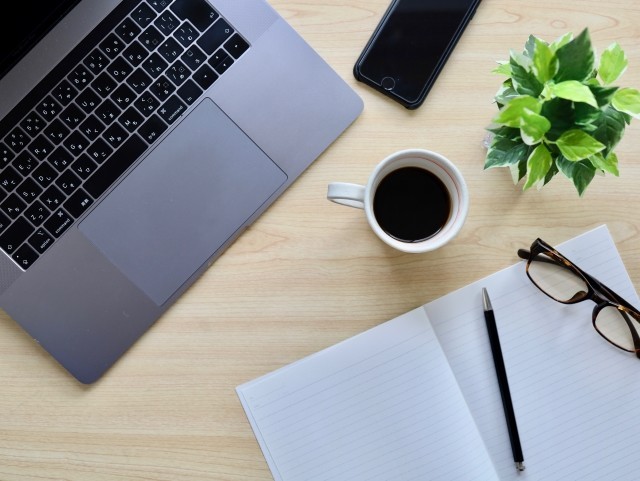 在宅勤務長期化で体に変化　「イライラ」「太った」「花粉症軽減」「たっぷり睡眠」