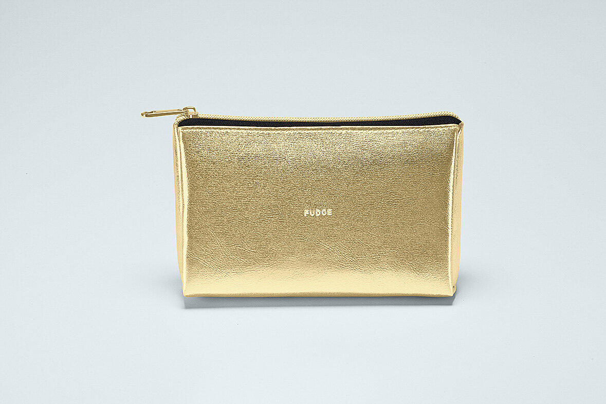 ゴールドのスペシャルパッケージ付き