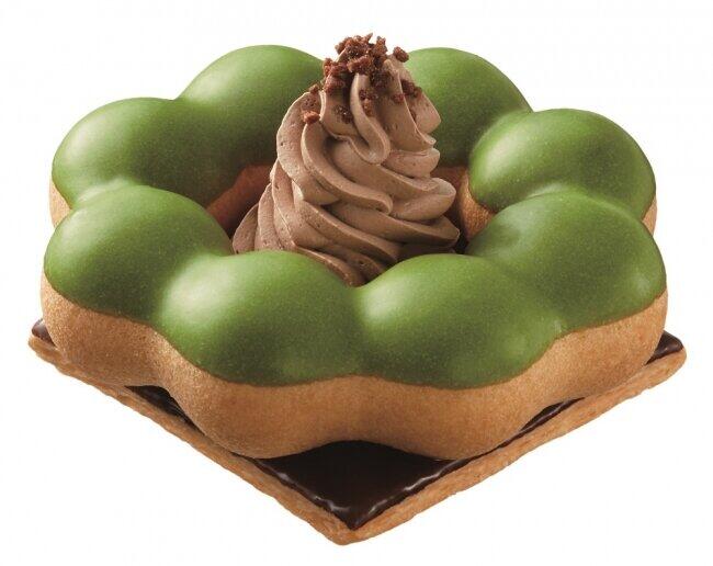 宇治抹茶ホイップとチョコホイップでデコレーション