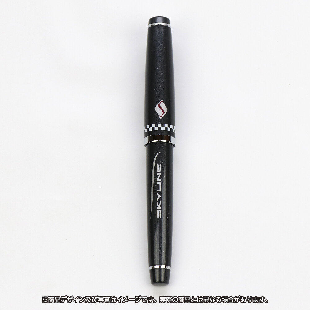 「スカイラインGT-R（BNR32）」モチーフの万年筆　実車カラーやエンブレム再現