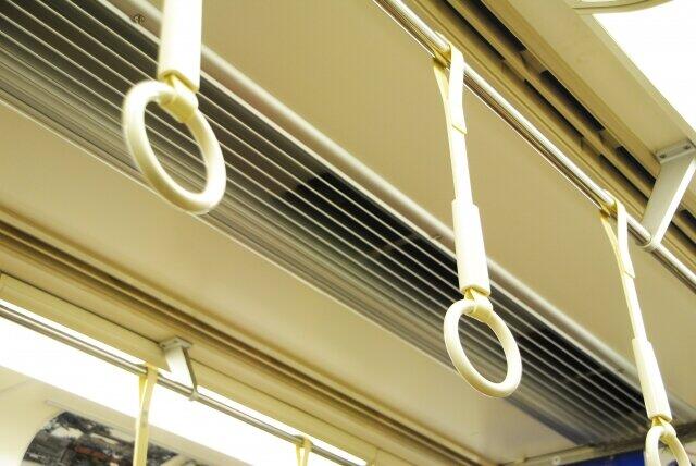 満員電車の換気「窓開けても十分できない」　理研の調査、鉄道各社に対策を聞く