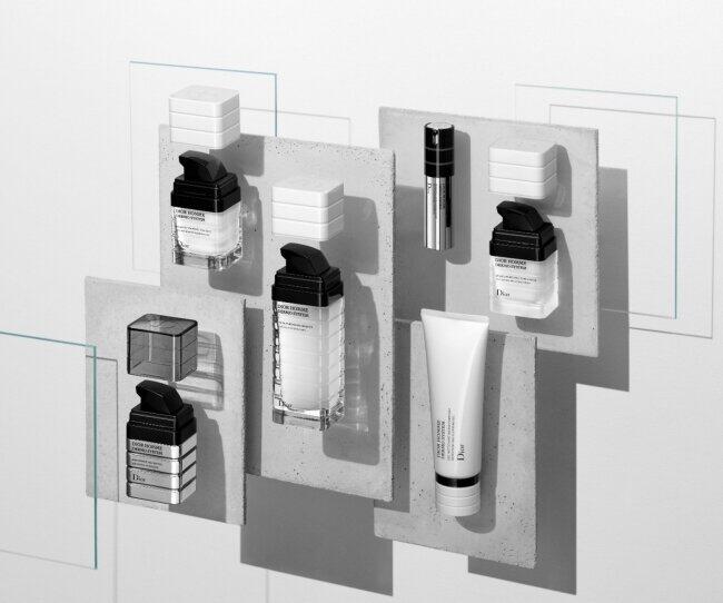 若々しい目元へ...男性向け目元用美容液　クリスチャン・ディオール