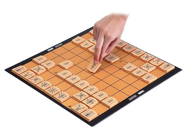 各コマに動く方向がわかるよう「ガイド矢印」が書いてある