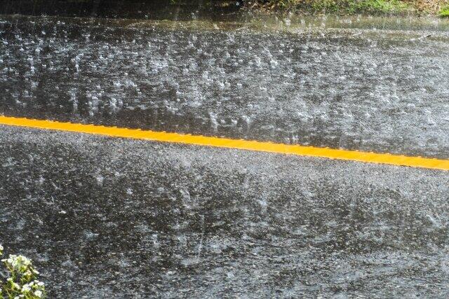 12日午後、関東南部では各地で局地的な雷雨に（画像はイメージ）