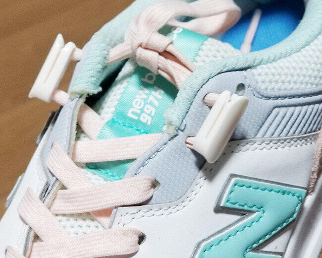 靴ひもほどけ防止グッズ　自分だけの「オリジナルクリップ」に