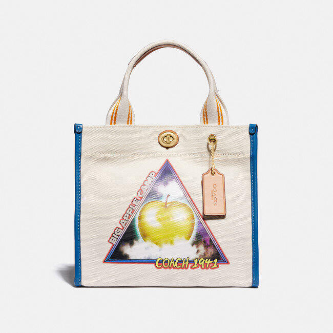 ノスタルジックでさわやかなアップルモチーフのコレクション