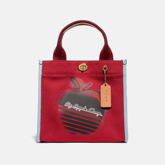 ノスタルジックでさわやかなアップルモチーフのコレクション