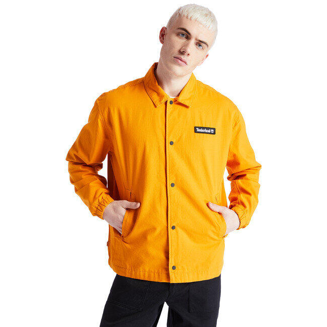 エコスニーカーほか各種アイテムをラインアップ