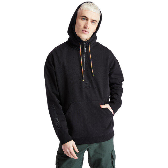 エコスニーカーほか各種アイテムをラインアップ