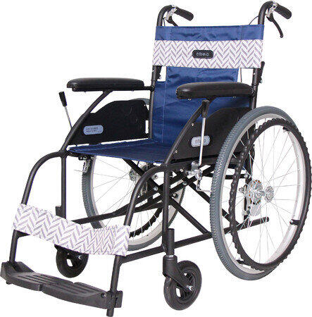 あさひ初のオリジナル車いす