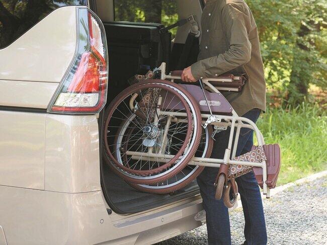 あさひ初のオリジナル車いす