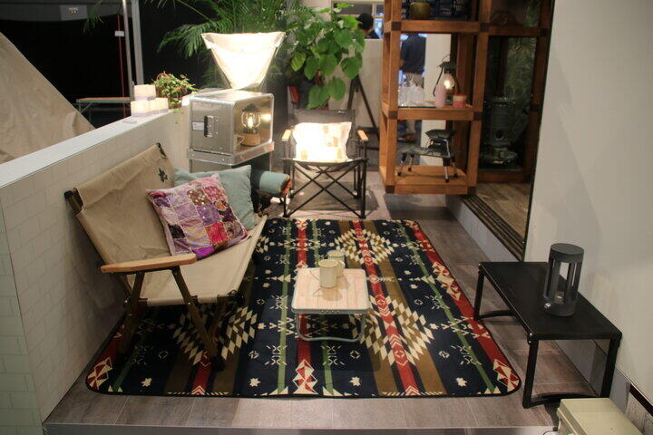 自宅のベランダでもキャンプのような雰囲気を演出