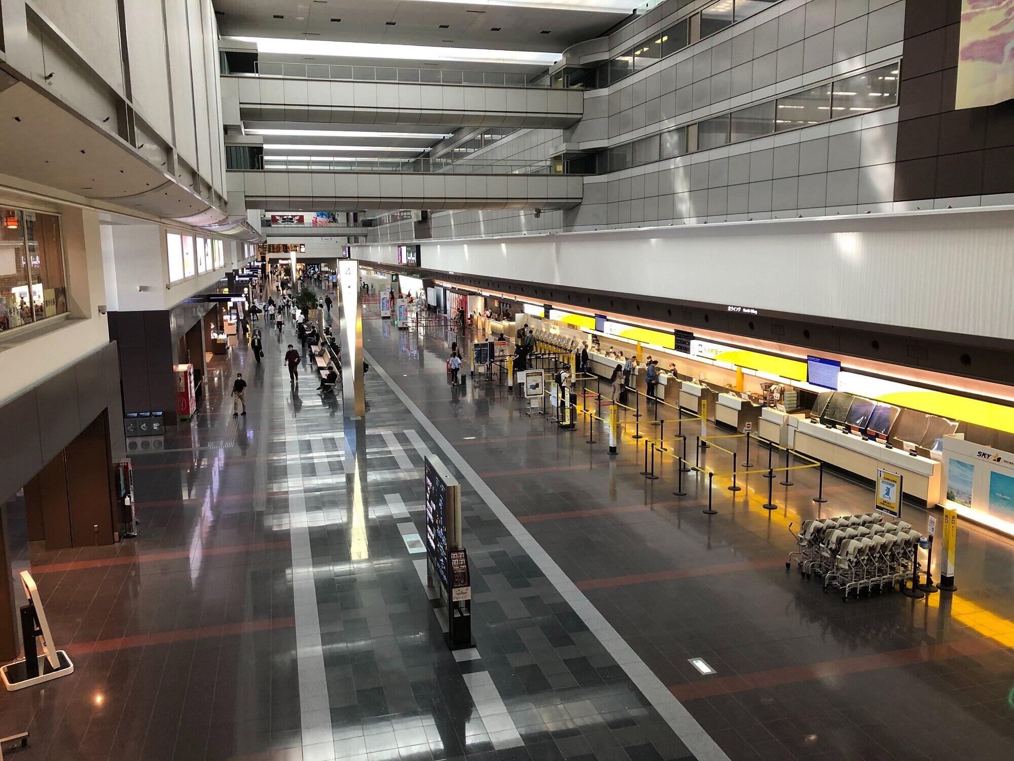 第1ターミナル出発ロビーの様子。
